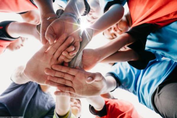 大运中心体育馆足球培训课程详细解析(图1)